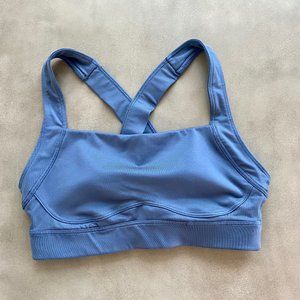 Old Navy Go-Dry High Support Cross-Back Sports Bra in Blue Size Small